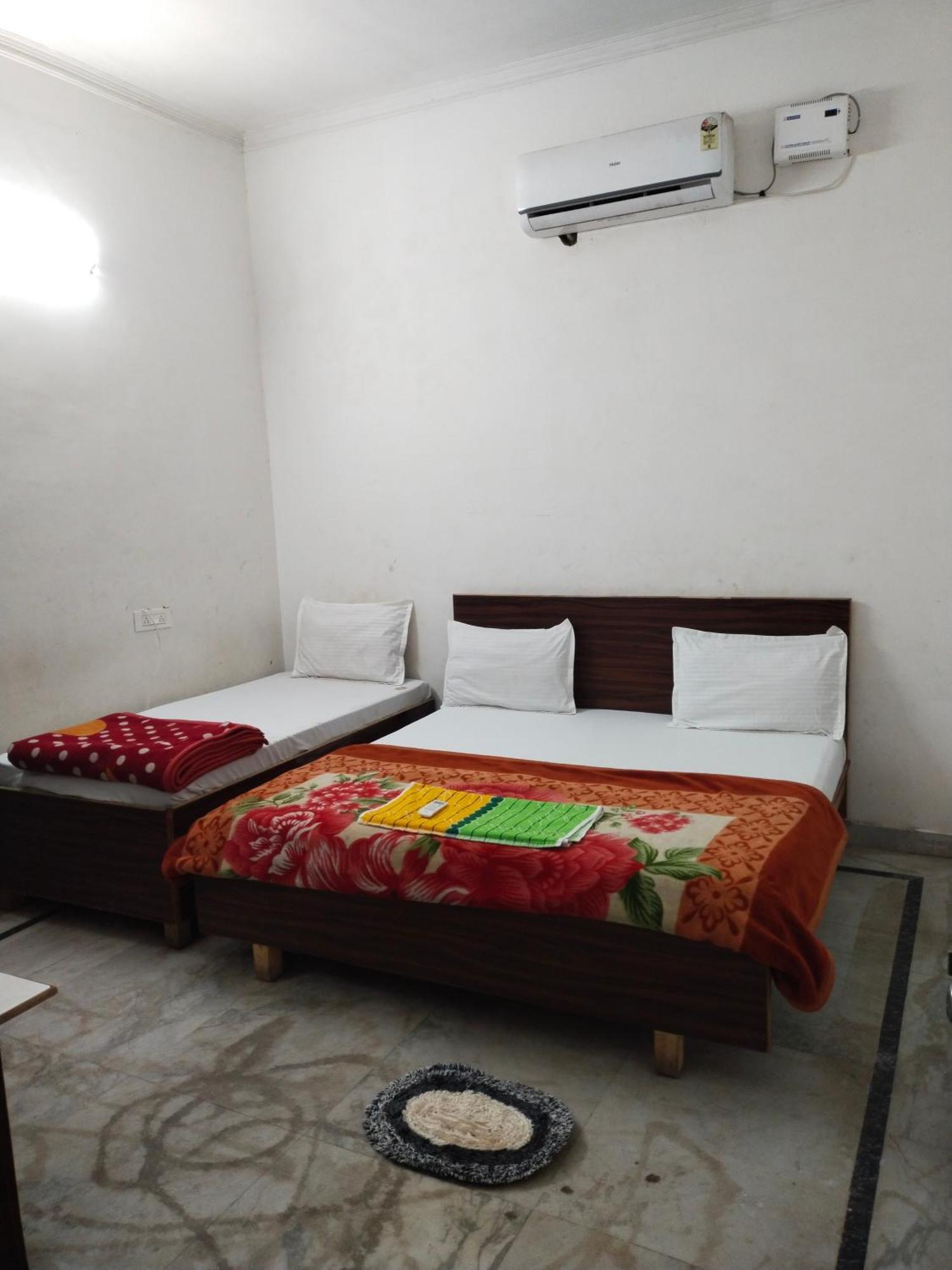 Guest house Shri Ji Kripa Kunj